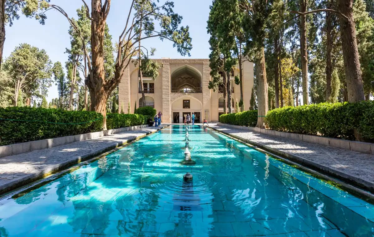 باغ فین کاشان؛ راهنمای کامل بازدید، تاریخچه و معماری