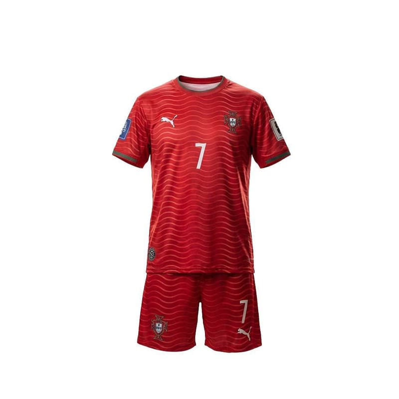 ست تی شرت و شلوارک ورزشی مردانه مدل تیم ملی پرتغال طرح رونالدو جام جهانی 2026 — تصویر 1