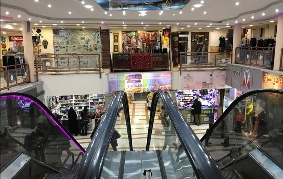 ۲۹. بازار ستارخان