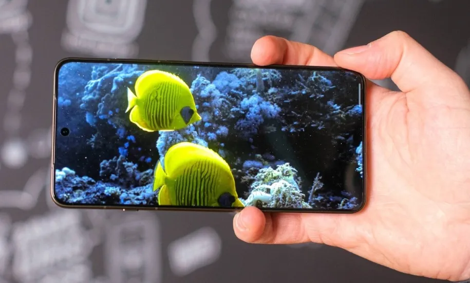 نمایشگر؛ اوپو فایند X9 اولترا یا گلکسی S26 اولترا